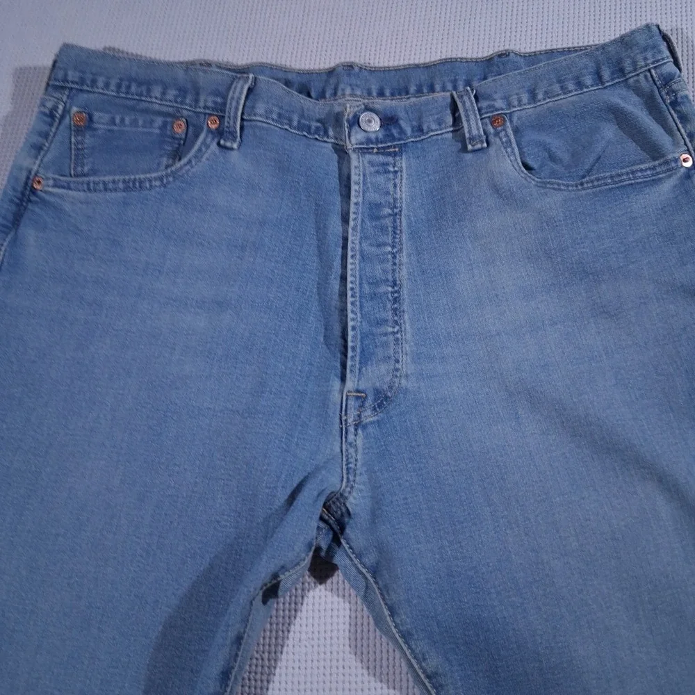 Levis 501 Org Mens Light Wash Button Fly Straight Leg Jeans 40x32 (Fits 40x30)